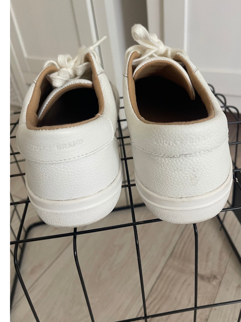 Lucky Brand White Leather Lace-Up Sneakers – Size 8 - Picture 3 of 7